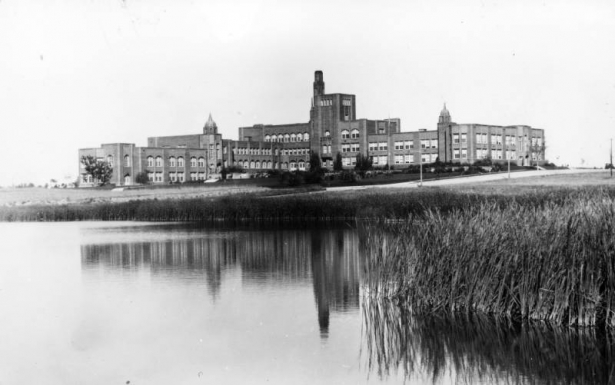 Historical photo Lake Junior High